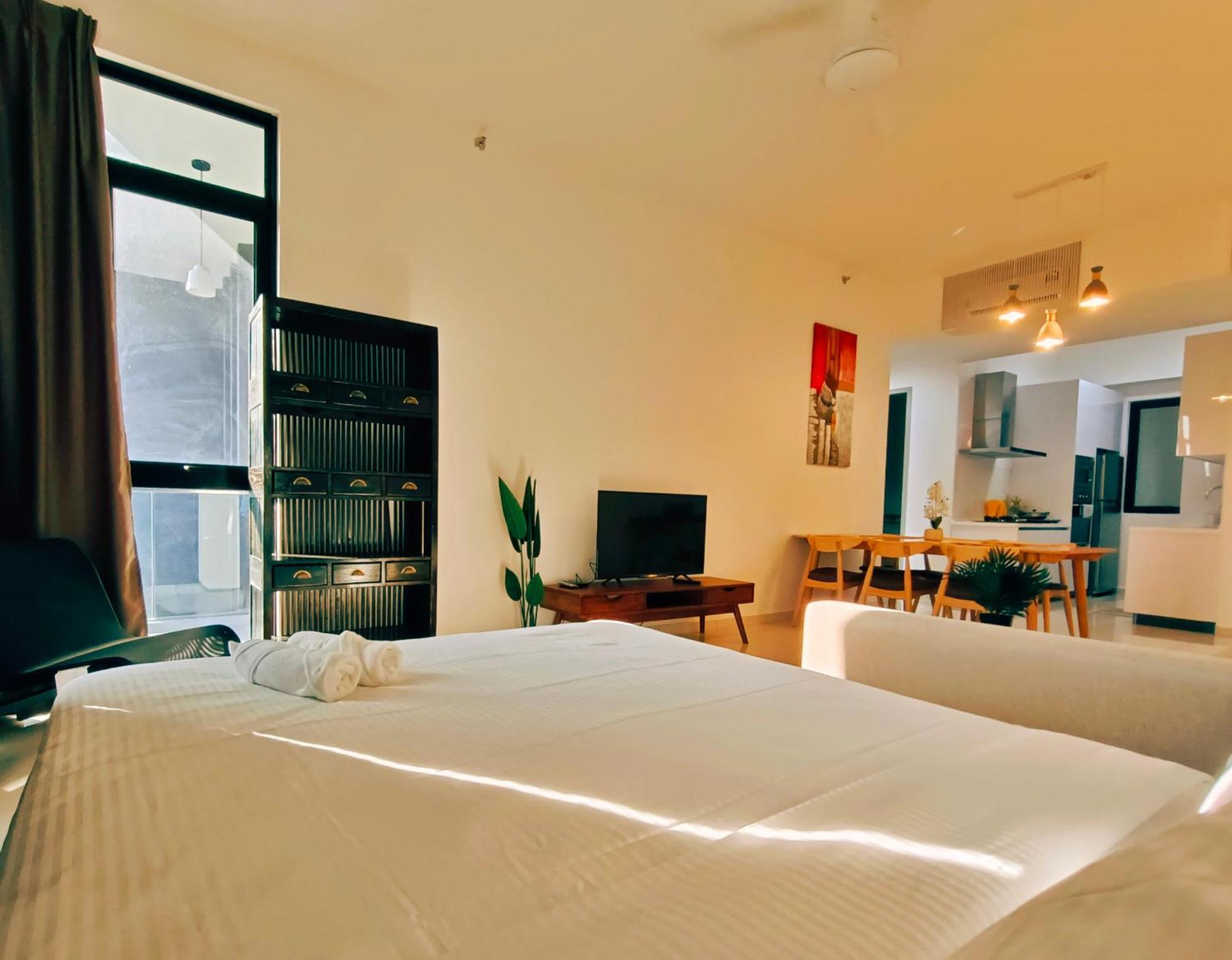 Beacon Executive Suite At Georgetown For 10Pax And 2 Bed Room Eksteriør billede